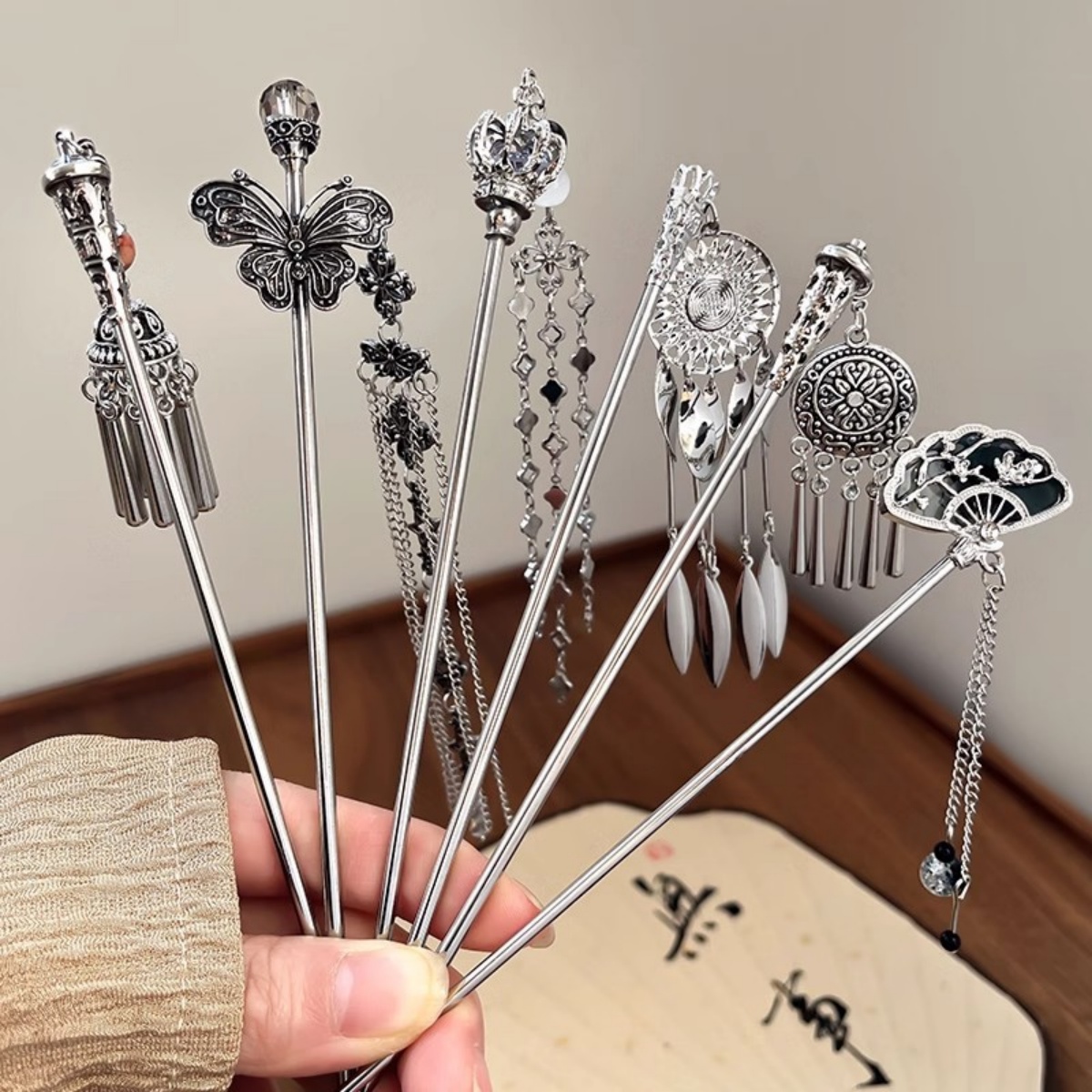 Women Accessories Shop - Zarif kadın Firkete Antik Gümüş Kelebek