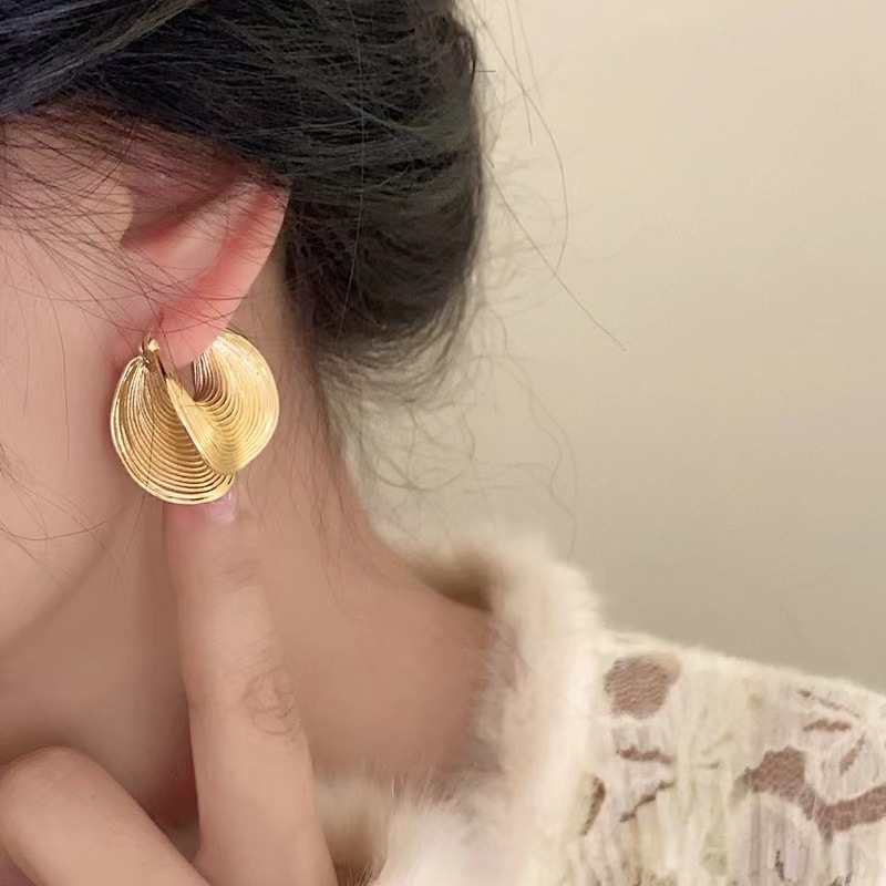 Women'S Affordable Accessories - PAPERPLUS Kadın Altın Kaplama Halka Küpeler